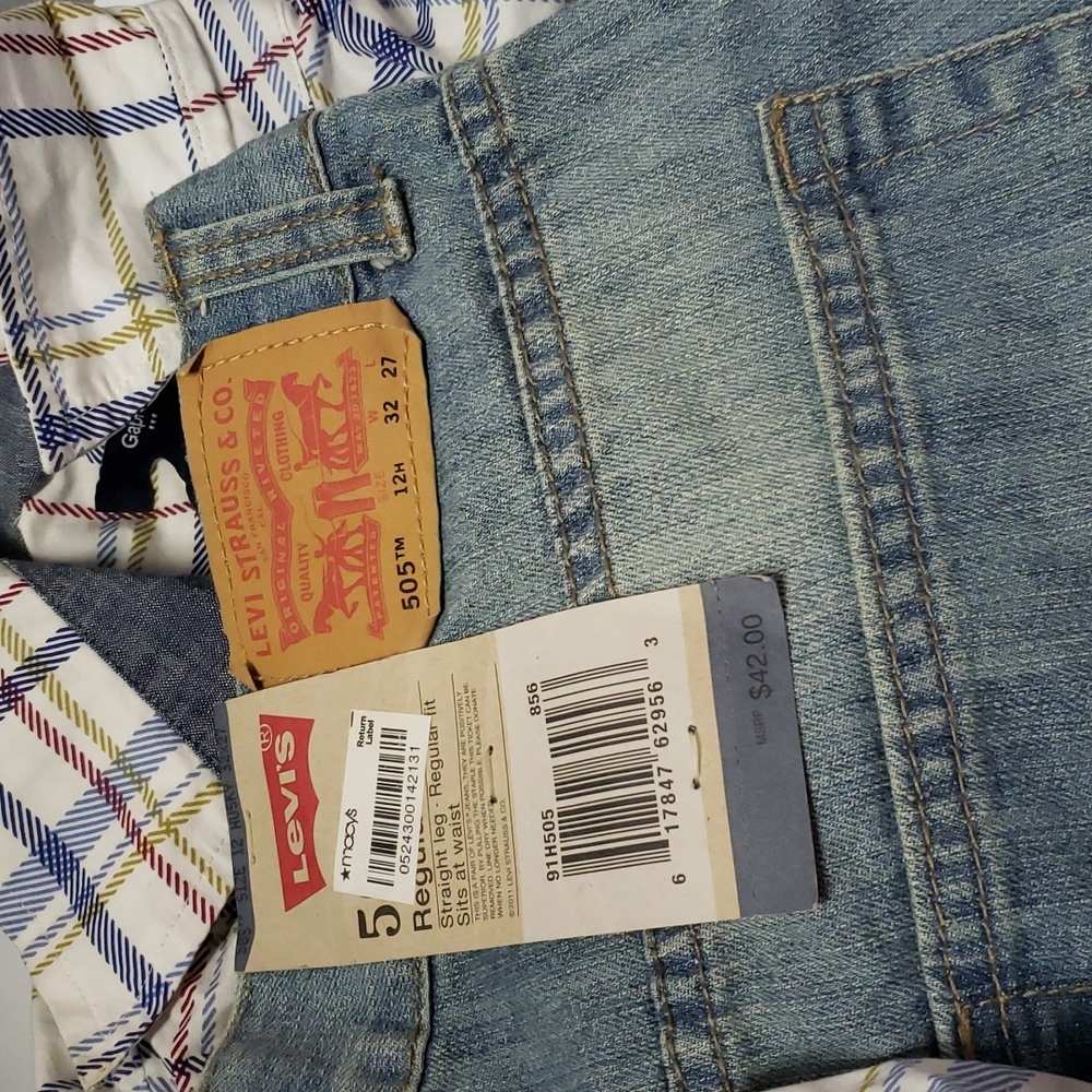 Boys Levi's brand new